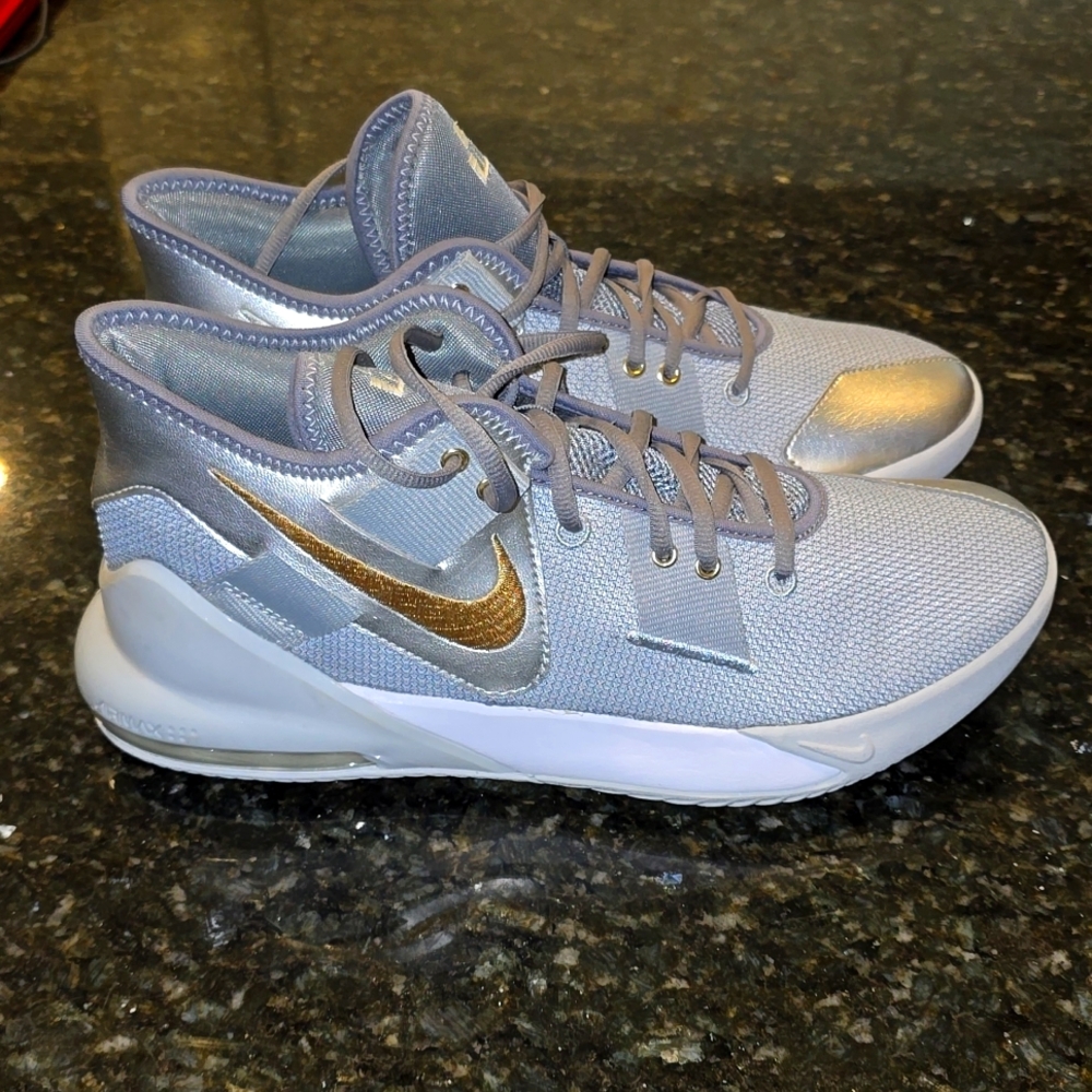 Size 10 - New Nike Air Max Impact 2 Grey Metallic Gold (Never worn)